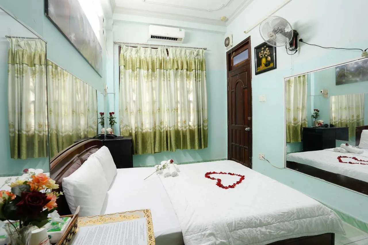 Oyo 1140 Hong Luc Hotel Ho Chi Minh City