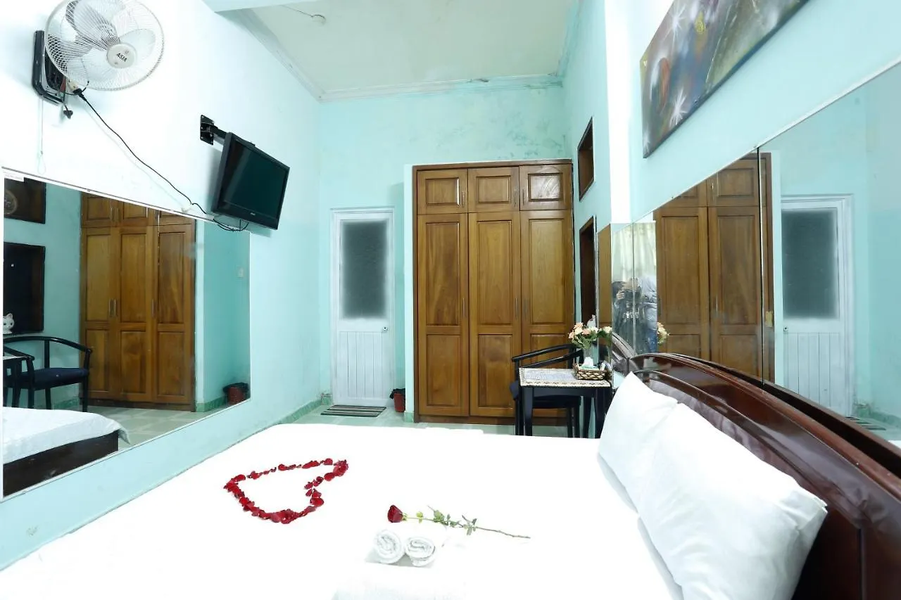 Oyo 1140 Hong Luc Hotel Ho Chi Minh City