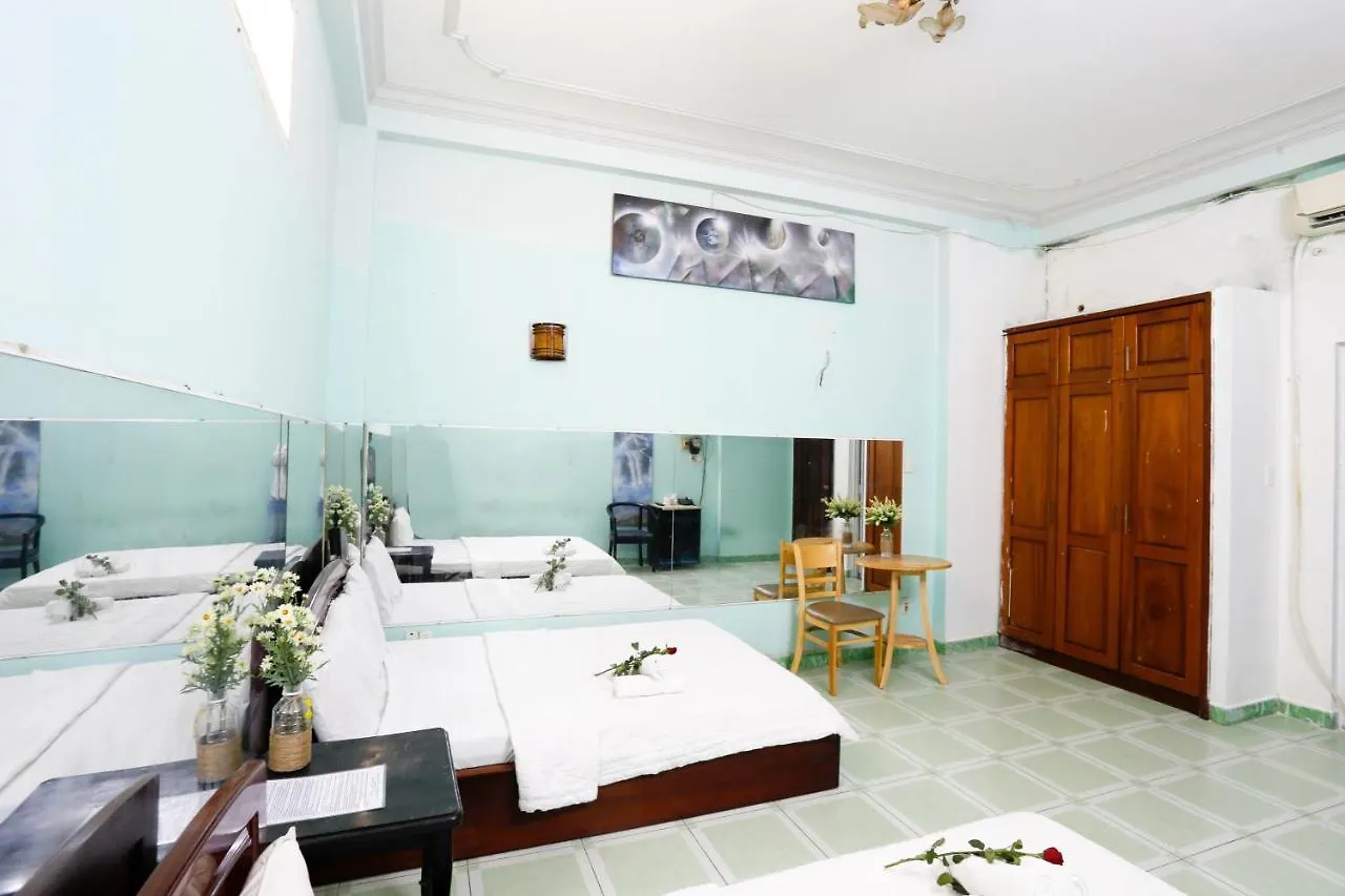 Oyo 1140 Hong Luc Hotel Ho Chi Minh City